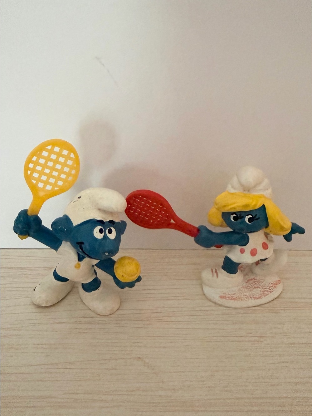 Vintage Duo Smurf Smurfette Tennis Player Figurines PEYO Schleich 1980